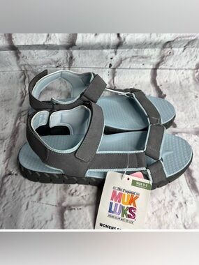 MUK LUKS Women's Flexi Woodstock Sandals in size 9.5 brand new with tags